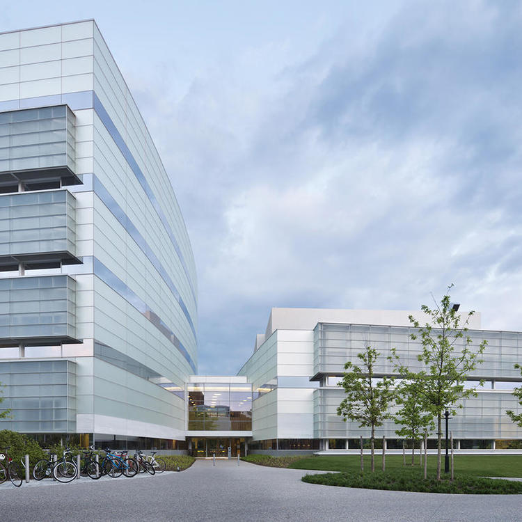 Peretsman-Scully Hall